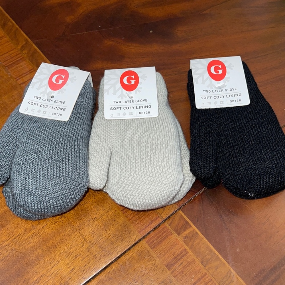 2 Layer Gloves with soft linings NWT set of 3